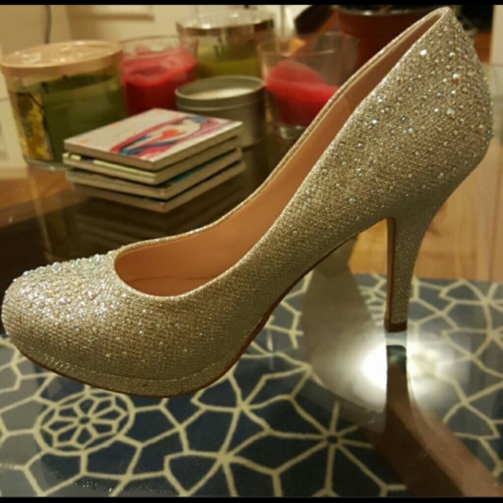 Heels - Picture 5 of 7